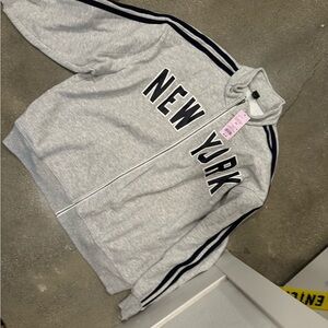 Zip up sweater - New York.